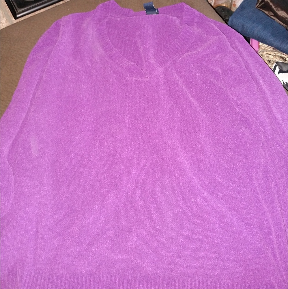 Women's extra large purple sweater